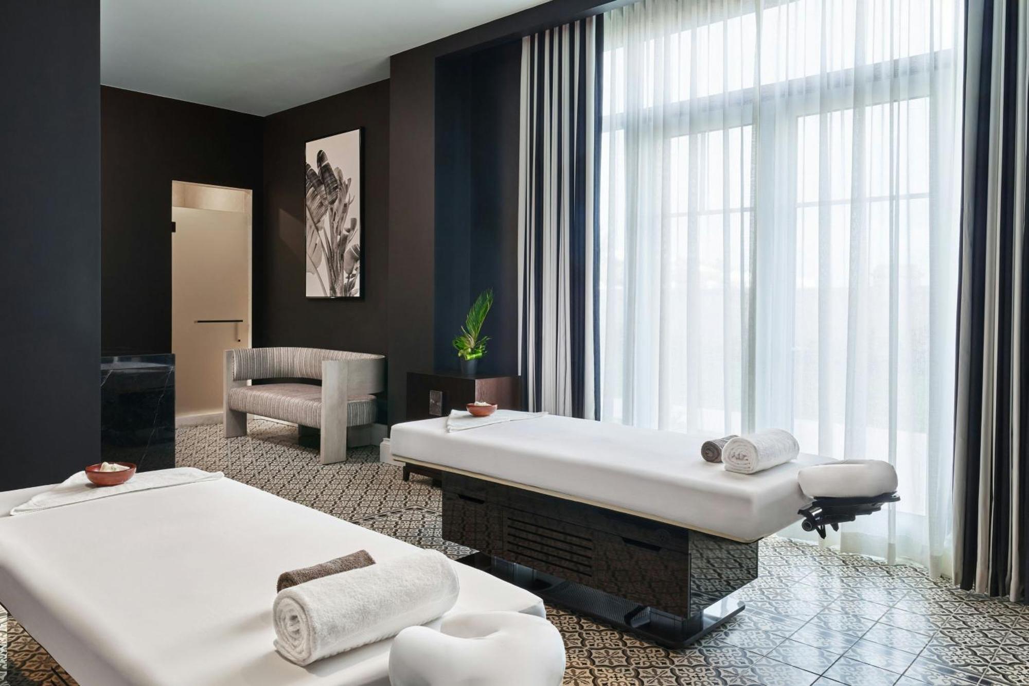 The Residences At The St. Regis Bermuda Saint George ภายนอก รูปภาพ